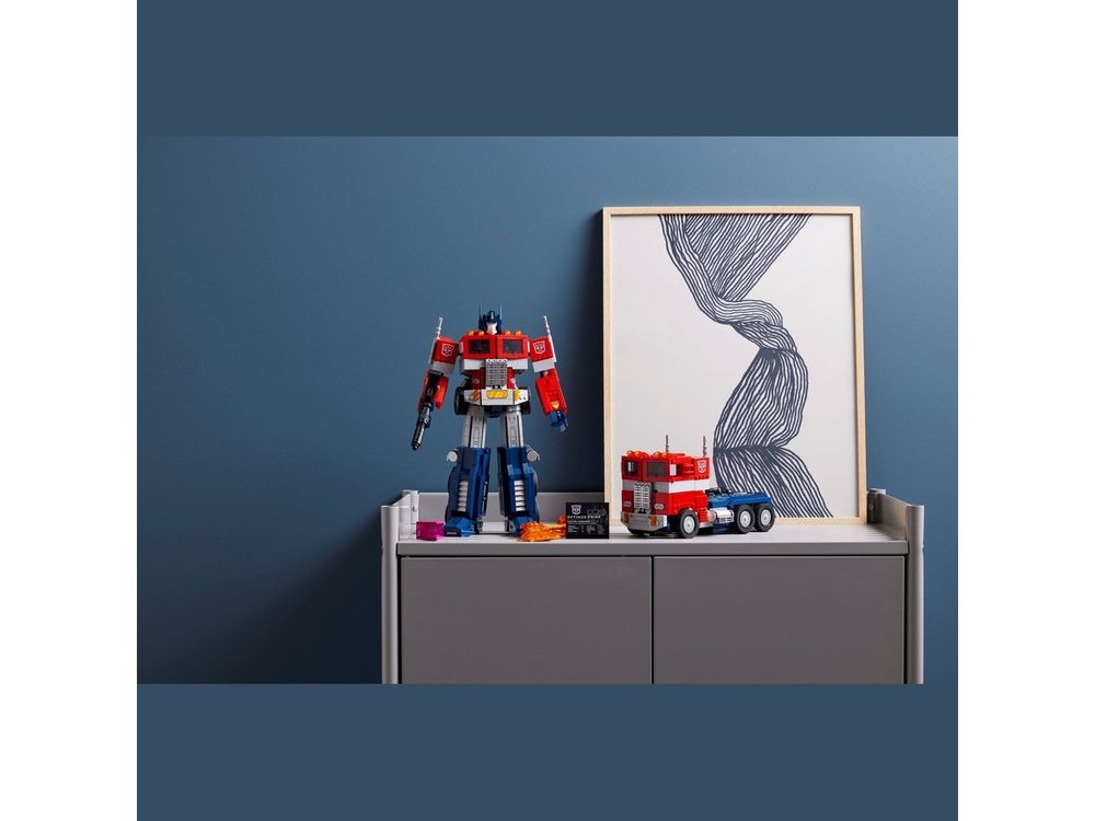 LEGO® Icons 10302 Optimus Prime