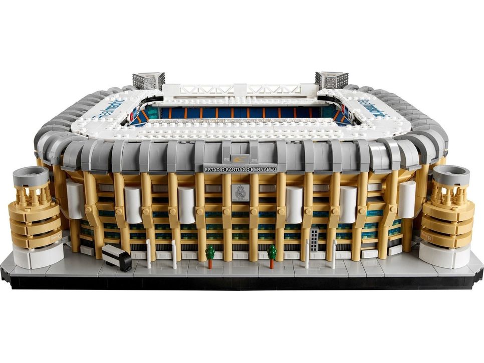 LEGO® Icons 10299 Real Madrid – Santiago Bernabéu Stadion
