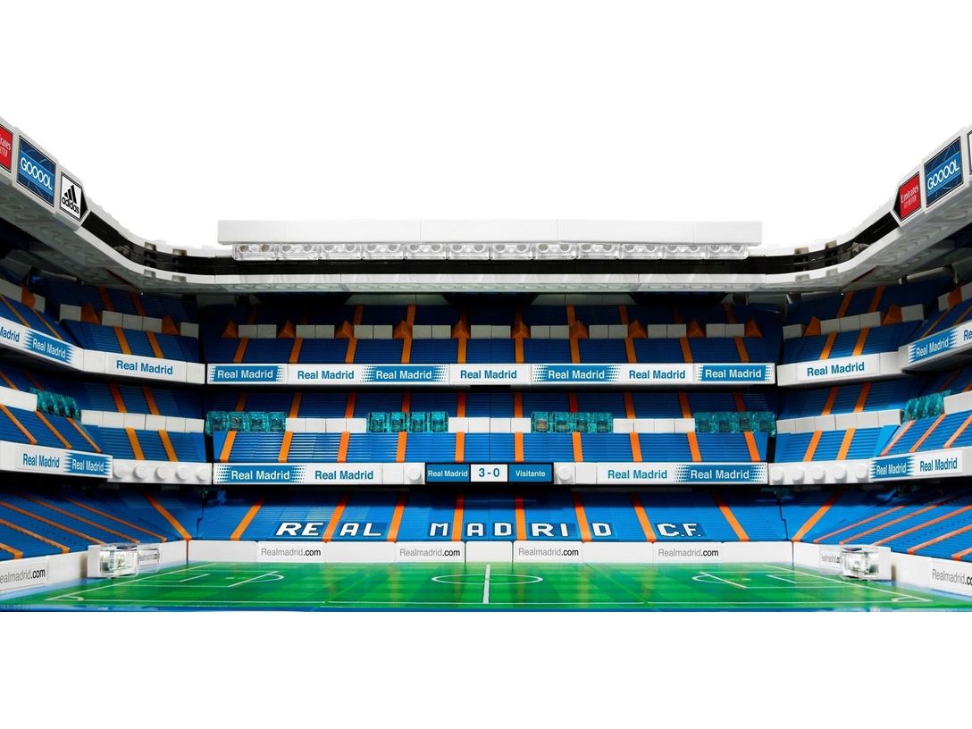 LEGO® Icons 10299 Real Madrid – Santiago Bernabéu Stadion