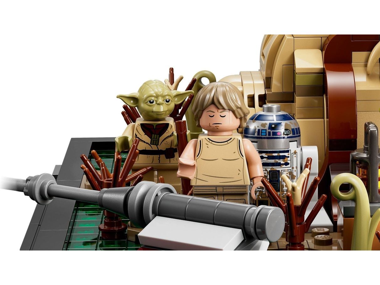 LEGO® Star Wars™ 75330 Dagobah™ Jedi Training Diorama