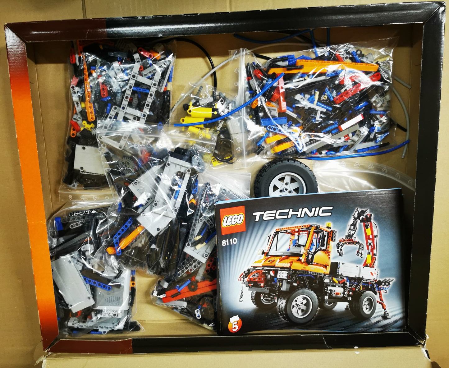 LEGO® Technic 8110 Mercedes-Benz Unimog U400 - Gebraucht - Mit OVP