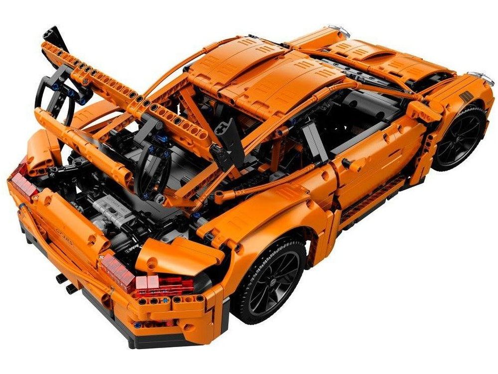 LEGO® Technic Porsche mit Doppelkupplungsgetriebe