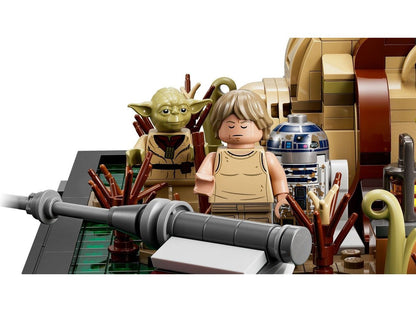 LEGO® Star Wars™ 75330 Dagobah™ Jedi Training Diorama