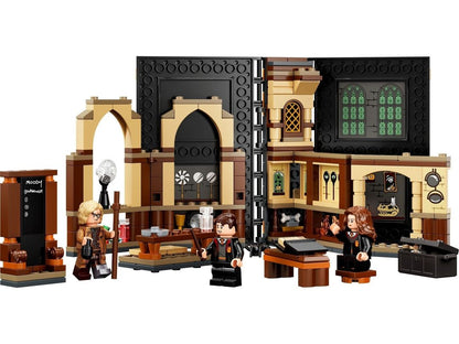 LEGO® Harry Potter™ 76397 Verteidigungsunterricht